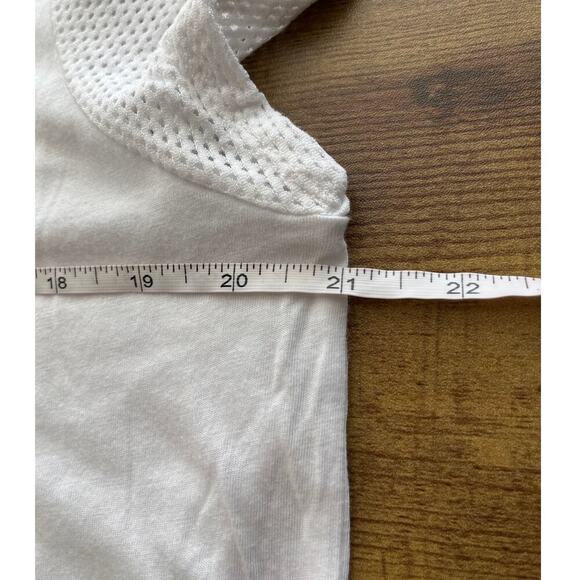 Lauren Ralph Lauren woman’s 1 X White Short Vent Sleeves Hiking/Outdoors - Picture 5 of 9